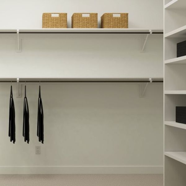 Pinnacle owners walk in closet