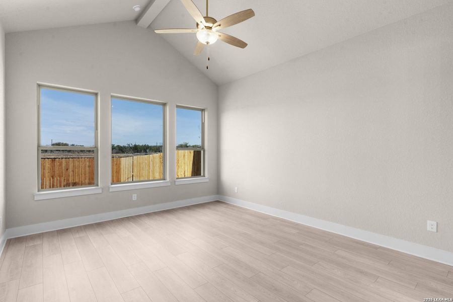 Spacious, unfurnished interior of a new home in Davis Ranch, San Antonio (Image 27). Spacious, unfurnished interior of a new home in Davis Ranch, San Antonio (Image 27).