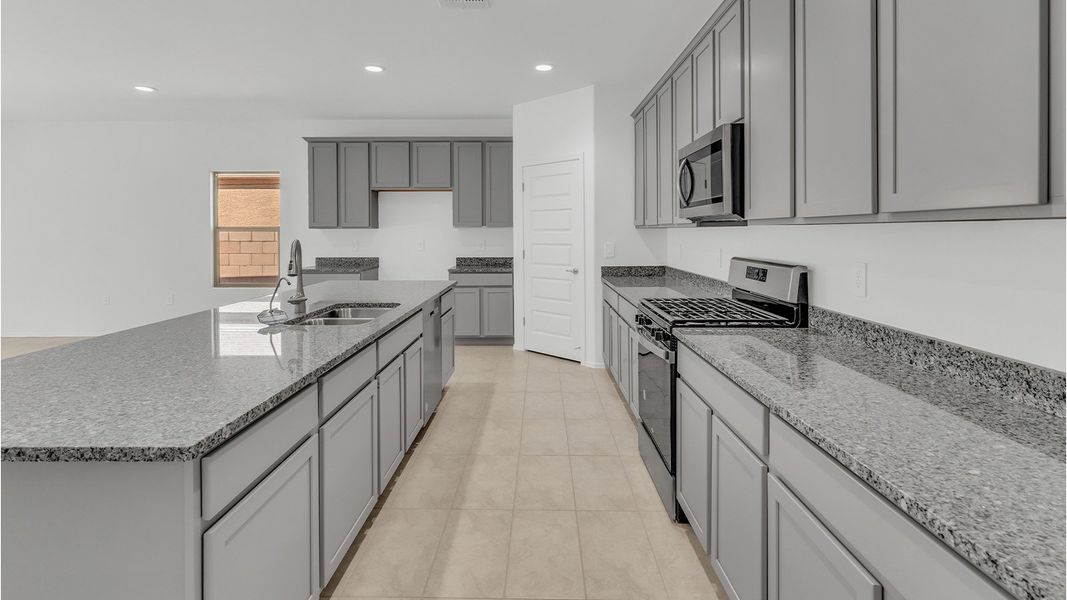 Furnished interior view inside a new home in Sycamore Vista, Vail (Image 6).