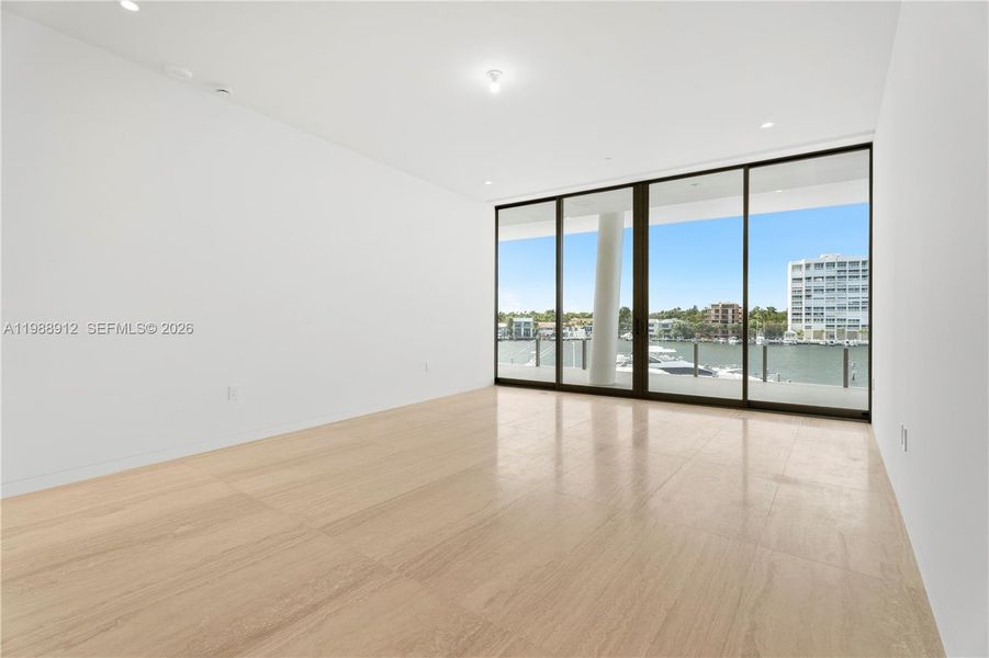 Spacious, unfurnished interior of a new home in , Miami (Image 17).