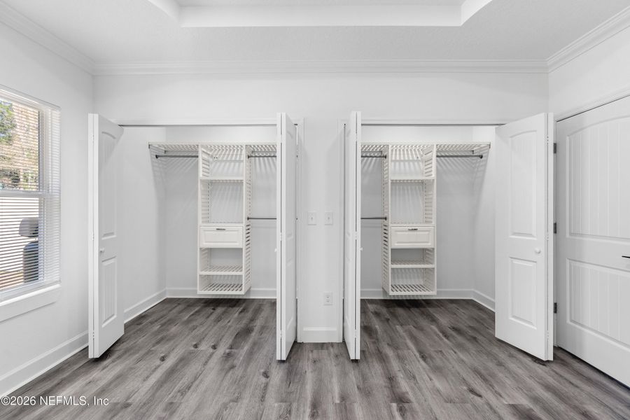 Spacious, unfurnished interior of a new home in , Jacksonville (Image 16).