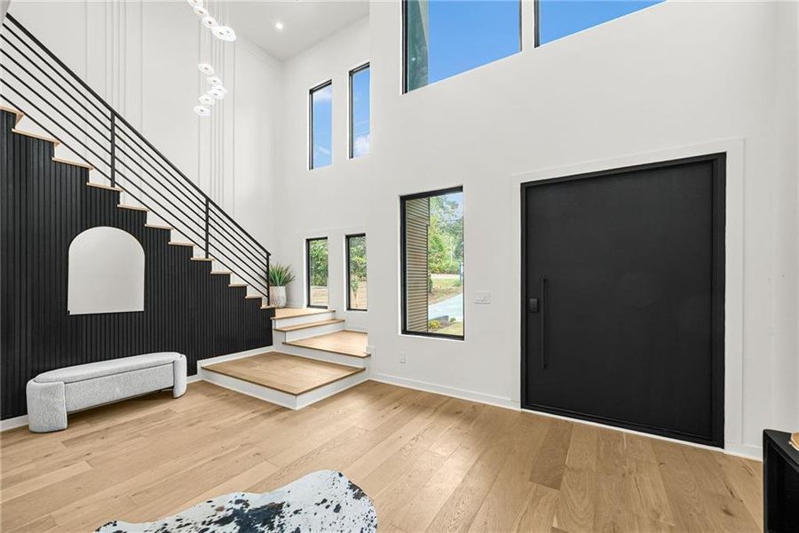 Spacious, unfurnished interior of a new home in , Atlanta (Image 25).