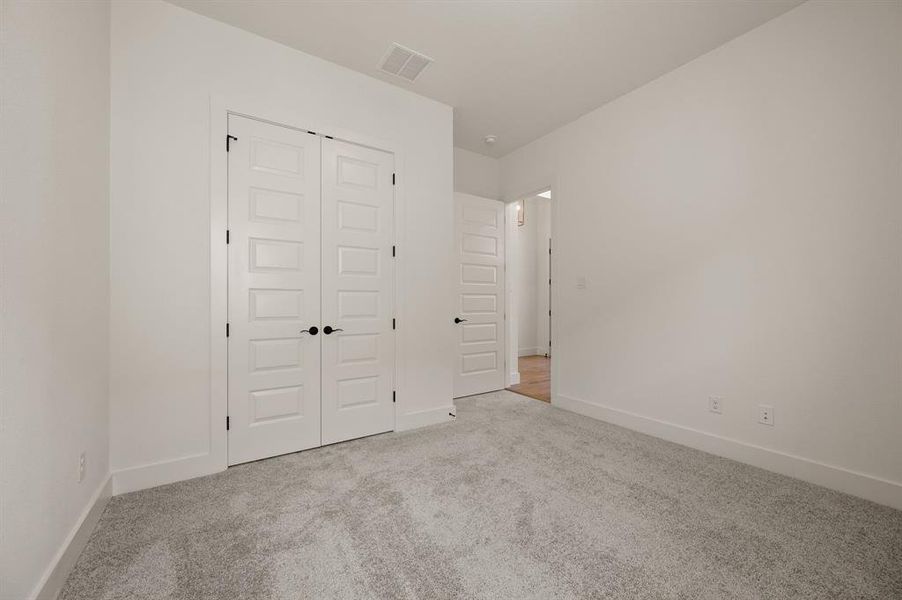 Spacious, unfurnished interior of a new home in Parks of Aledo, Aledo (Image 28). Spacious, unfurnished interior of a new home in Parks of Aledo, Aledo (Image 28).