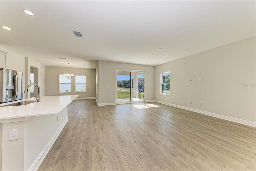 Spacious, unfurnished interior of a new home in Crosswind Ranch, Parrish (Image 18).
