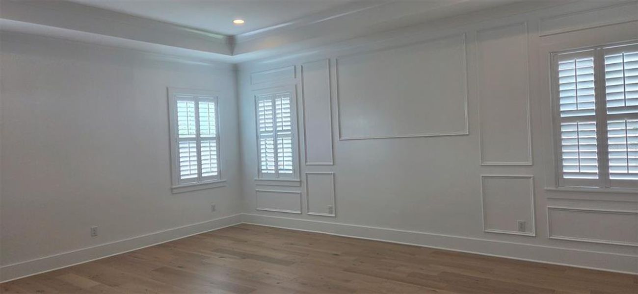 Spacious, unfurnished interior of a new home in , Tampa (Image 7).