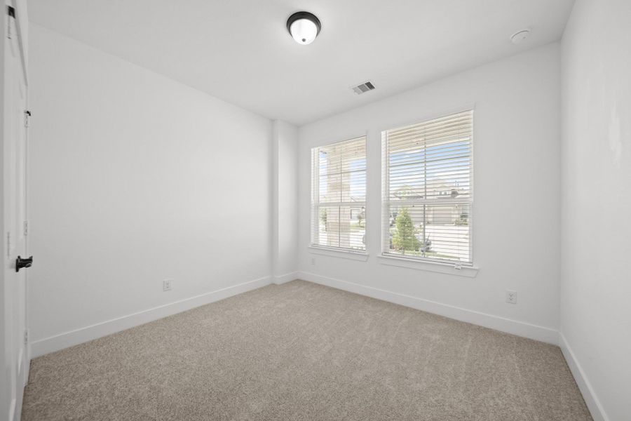 Spacious, unfurnished interior of a new home in , Iowa Colony (Image 19). Spacious, unfurnished interior of a new home in , Iowa Colony (Image 19).