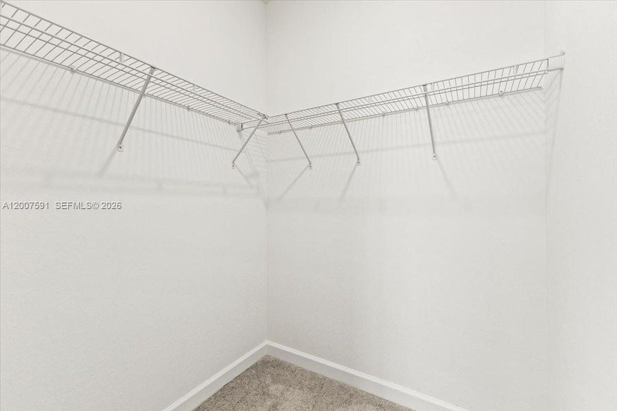 Spacious, unfurnished interior of a new home in , Homestead (Image 23).