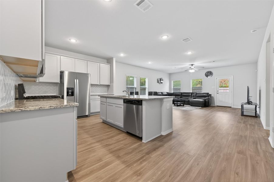 Furnished interior view inside a new home in , Tomball (Image 8).