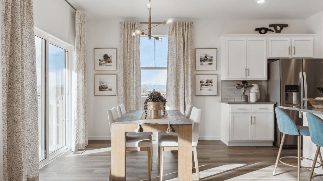 Furnished interior view inside a new home in Silver Peaks, Lochbuie (Image 9). Furnished interior view inside a new home in Silver Peaks, Lochbuie (Image 9).