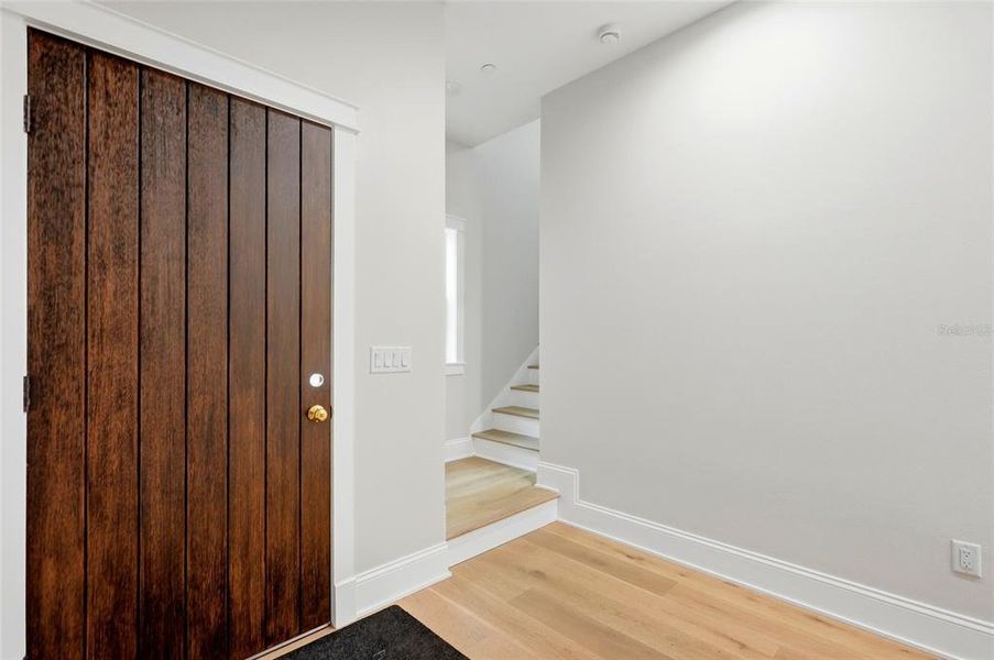 Spacious, unfurnished interior of a new home in , St. Petersburg (Image 33).