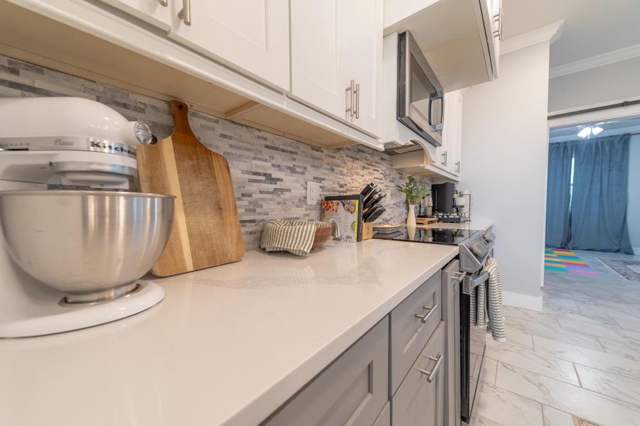 Furnished interior view inside a new home in , Okeechobee (Image 27). Furnished interior view inside a new home in , Okeechobee (Image 27).