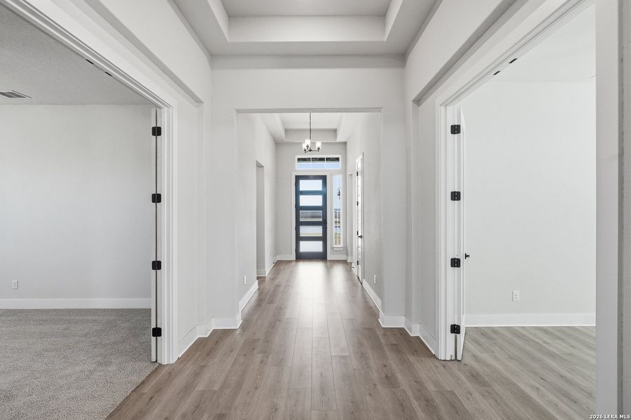 Spacious, unfurnished interior of a new home in Sienna Lakes, San Antonio (Image 31).