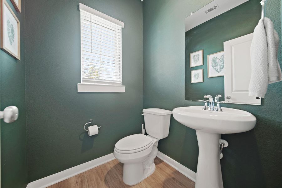 Image 38 of a home in .