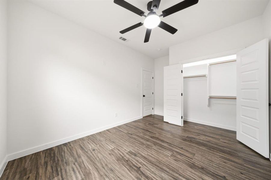 Spacious, unfurnished interior of a new home in , Hillsboro (Image 22).