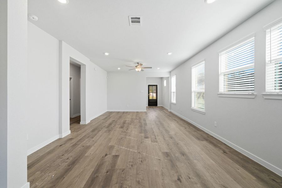 Spacious, unfurnished interior of a new home in Audubon, Magnolia (Image 24).