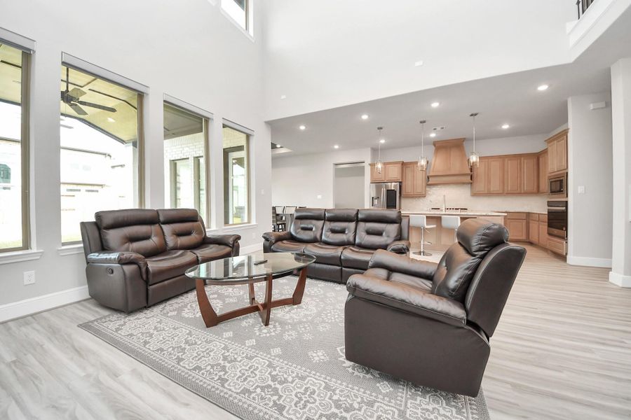 Furnished interior view inside a new home in Sienna 70', Missouri City (Image 31). Furnished interior view inside a new home in Sienna 70', Missouri City (Image 31).