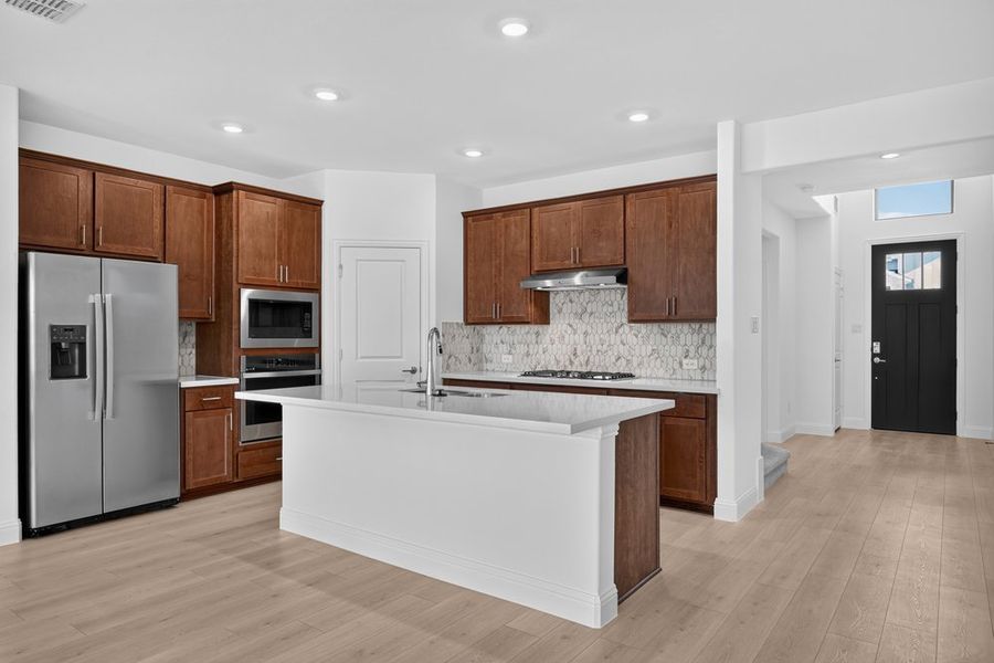 Furnished interior view inside a new home in Madero 50s, Fort Worth (Image 6).