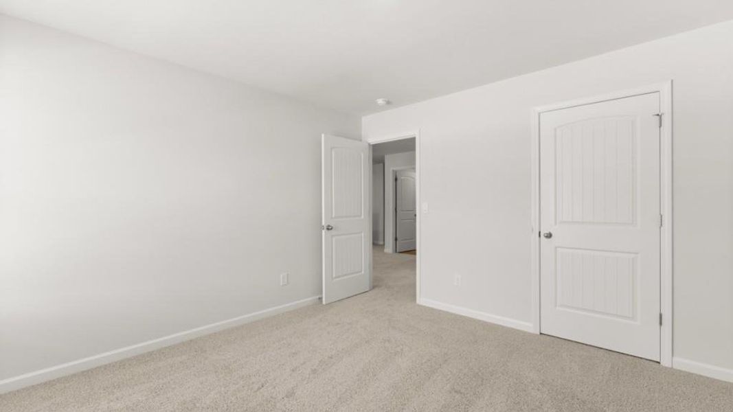 Spacious, unfurnished interior of a new home in Northwoods at Mirror Lake, Villa Rica (Image 20).