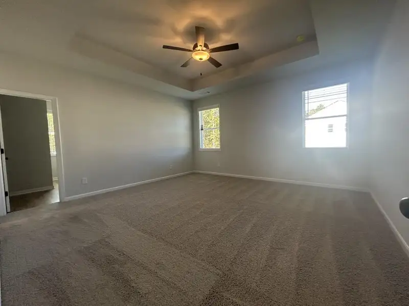 Spacious, unfurnished interior of a new home in , Commerce (Image 10).