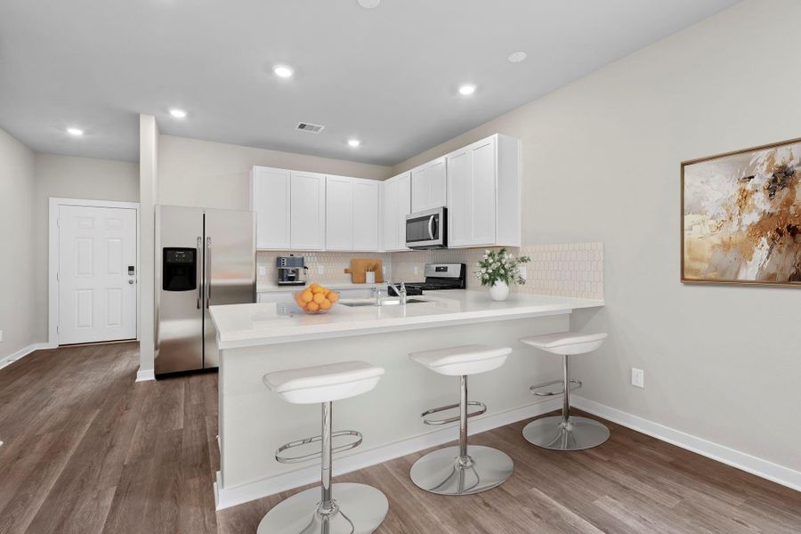 Furnished interior view inside a new home in Laurel Landing 40', Alvin (Image 6).