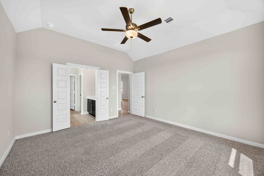 11925 Avian Avenue - Hawthorne - Primary Bedroom
