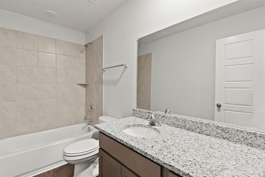 Furnished interior view inside a new home in Deer Creek, Fort Worth (Image 8). Furnished interior view inside a new home in Deer Creek, Fort Worth (Image 8).