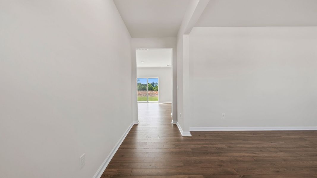 Spacious, unfurnished interior of a new home in Woodglen, Piedmont (Image 12).