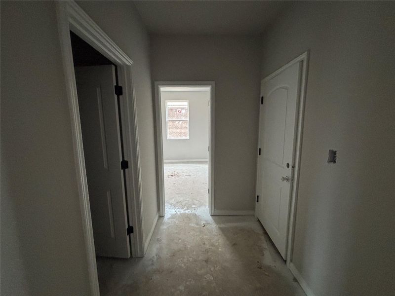 Spacious, unfurnished interior of a new home in Berry Creek Highlands, Georgetown (Image 16). Spacious, unfurnished interior of a new home in Berry Creek Highlands, Georgetown (Image 16).
