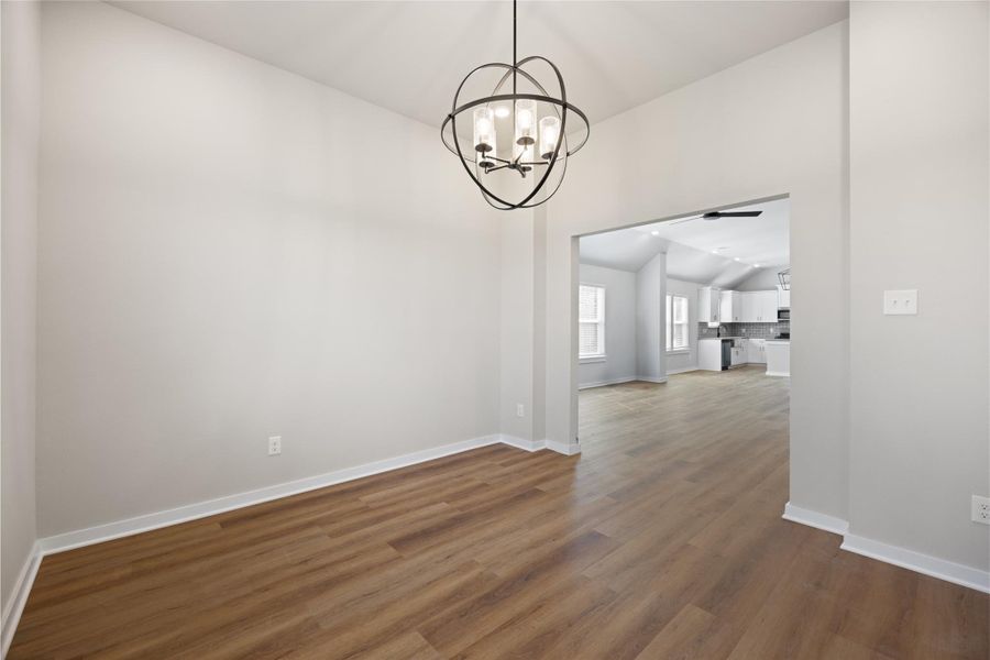 Spacious, unfurnished interior of a new home in Kendall Lakes, Alvin (Image 15). Spacious, unfurnished interior of a new home in Kendall Lakes, Alvin (Image 15).