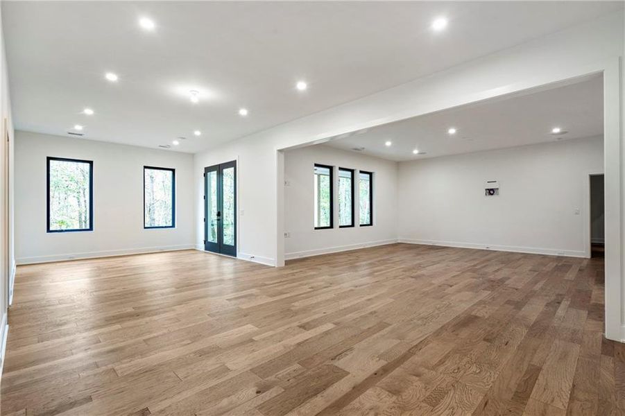 Spacious, unfurnished interior of a new home in Aster, Roswell (Image 29). Spacious, unfurnished interior of a new home in Aster, Roswell (Image 29).