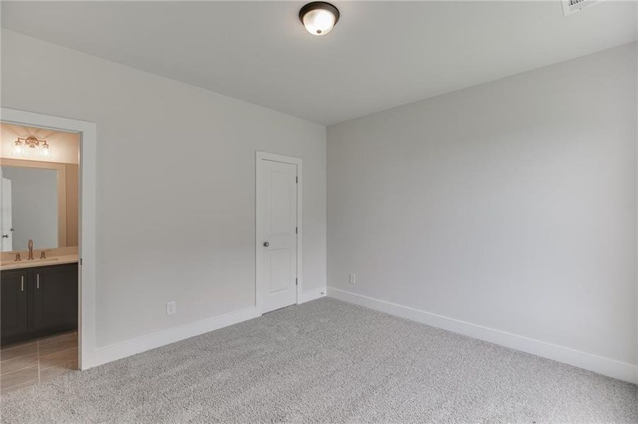 Spacious, unfurnished interior of a new home in , Buford (Image 44).