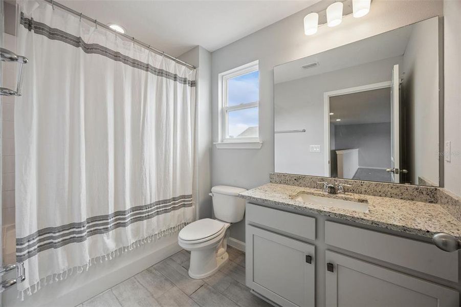 Furnished interior view inside a new home in Talichet, Howey-in-the-Hills (Image 13).