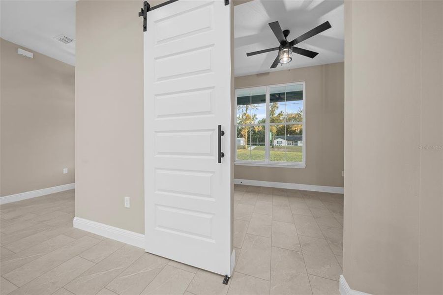 Spacious, unfurnished interior of a new home in , Ocala (Image 52).