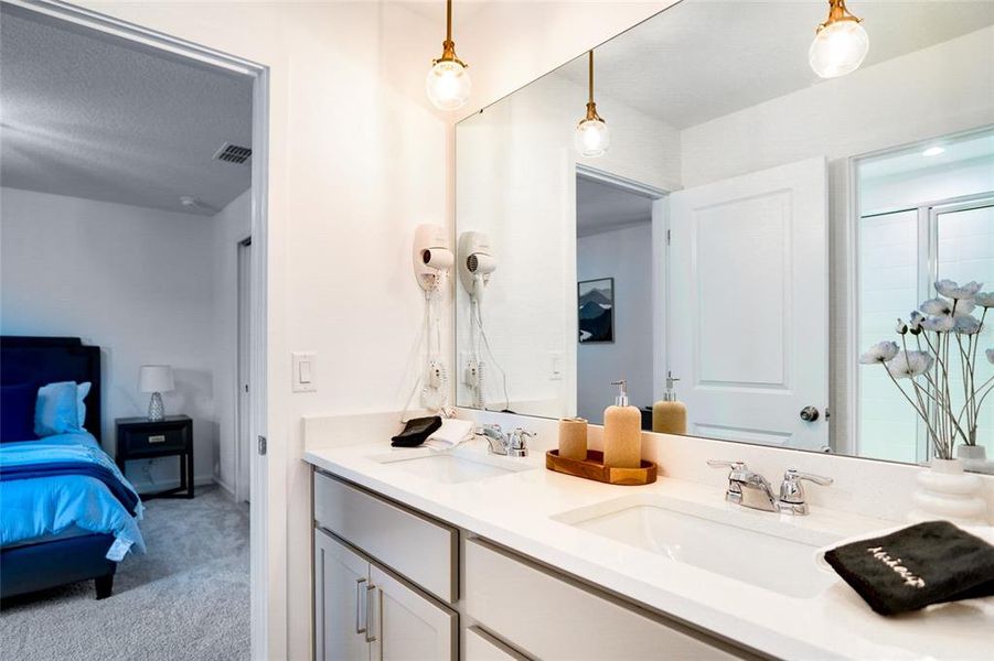 Furnished interior view inside a new home in , Kissimmee (Image 9).