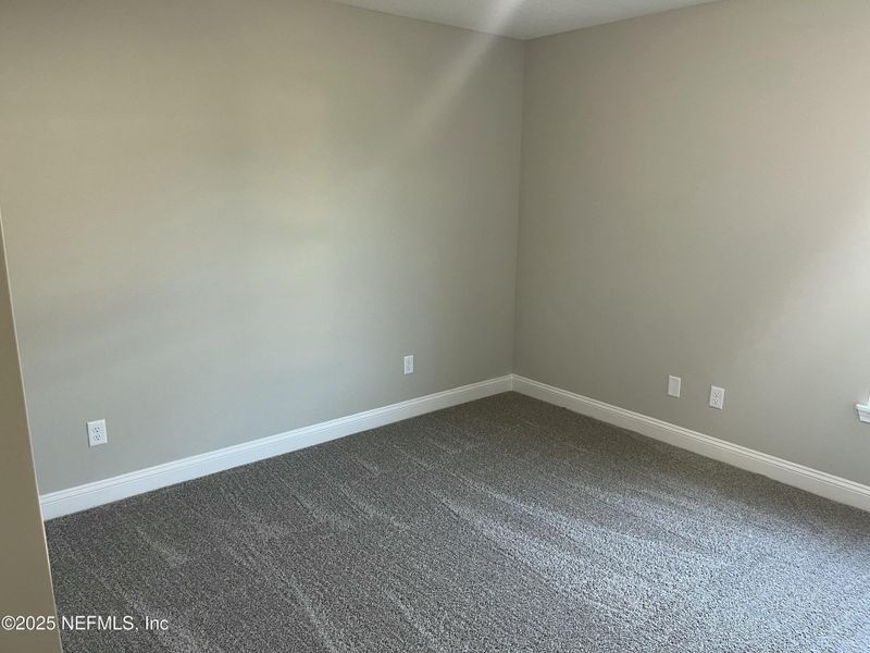 Spacious, unfurnished interior of a new home in , Green Cove Springs (Image 10).