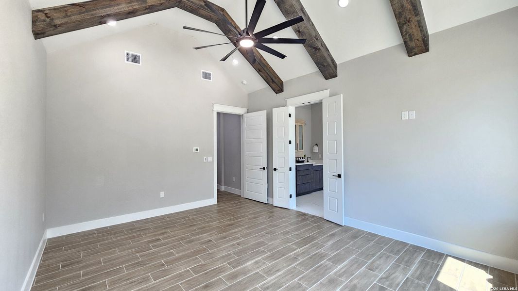 Spacious, unfurnished interior of a new home in , Adkins (Image 37).