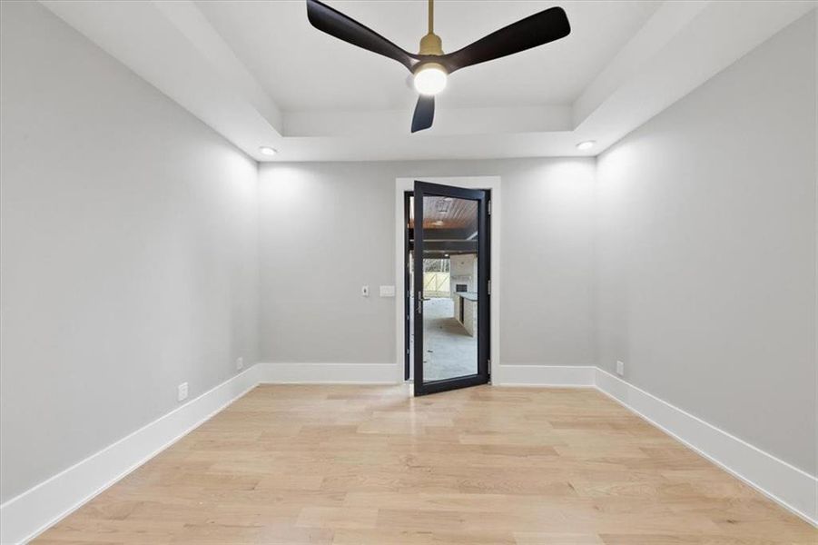 Spacious, unfurnished interior of a new home in , Lawrenceville (Image 74).