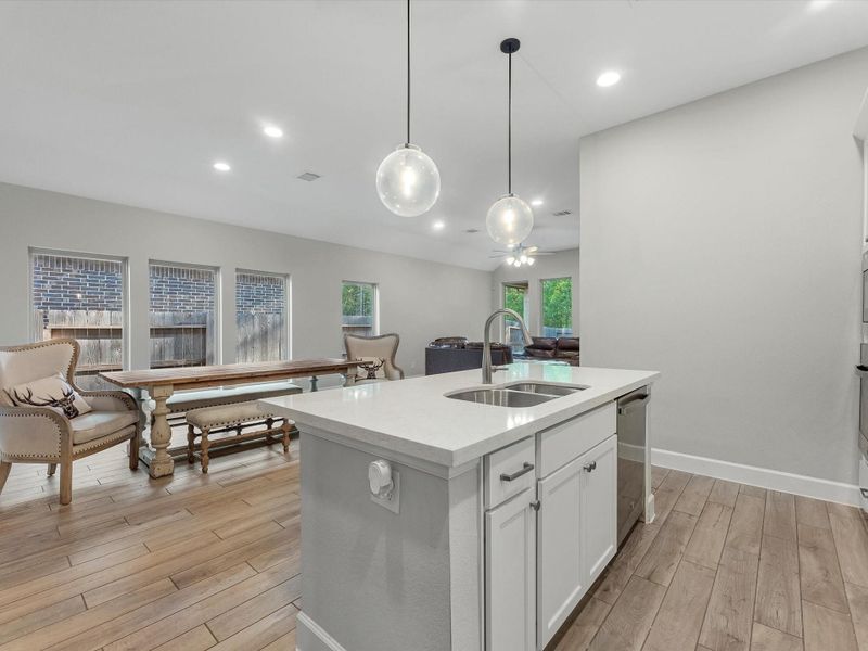 Furnished interior view inside a new home in Artavia 45', Conroe (Image 11). Furnished interior view inside a new home in Artavia 45', Conroe (Image 11).