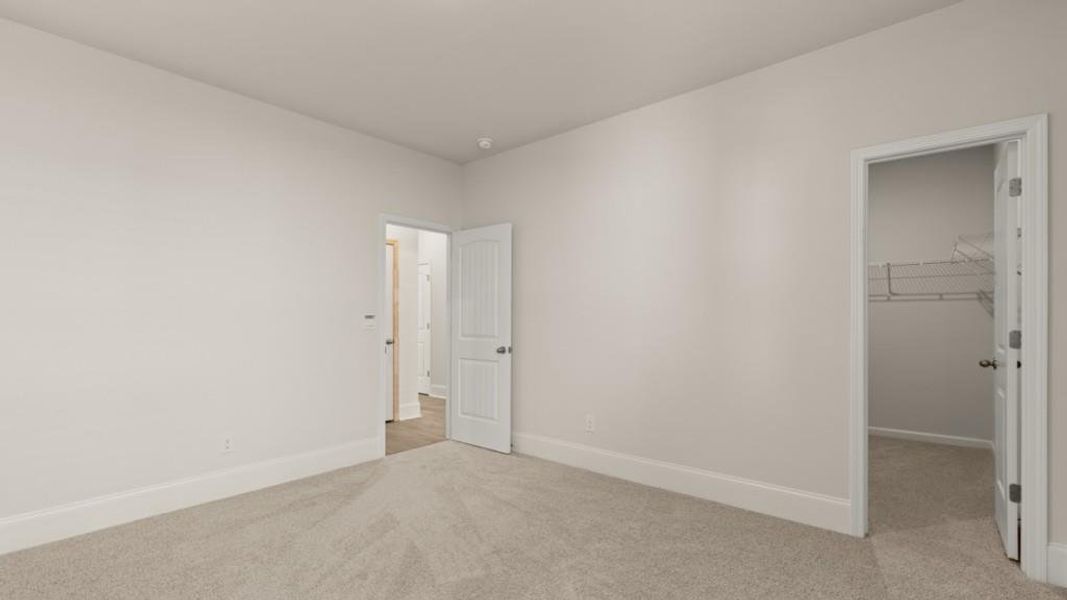 Spacious, unfurnished interior of a new home in Hamptons at Riverwood East, Dallas (Image 13).