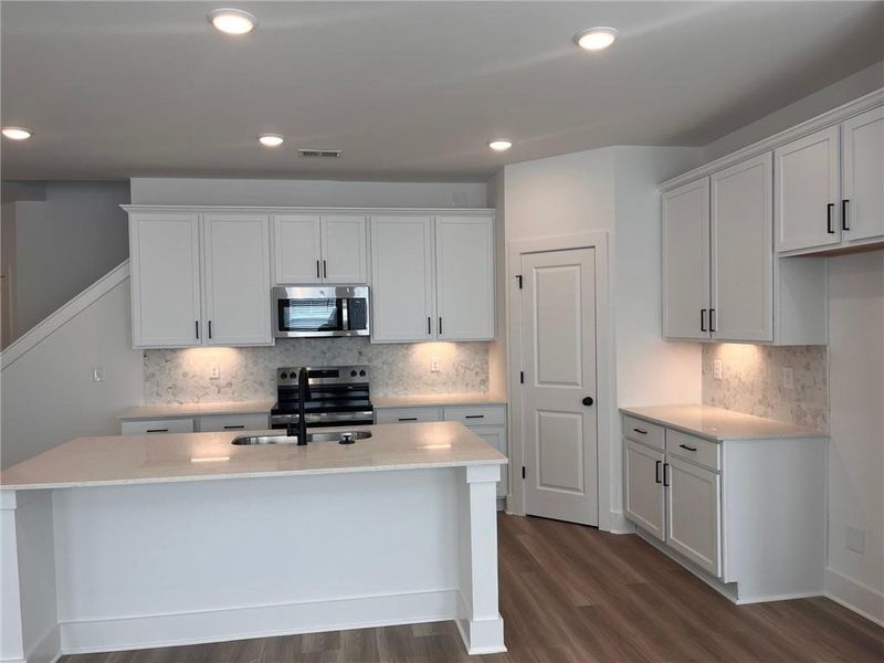 Furnished interior view inside a new home in Governors Parc, Kennesaw (Image 4).