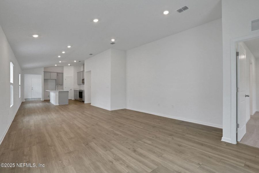 Spacious, unfurnished interior of a new home in , Green Cove Springs (Image 29). Spacious, unfurnished interior of a new home in , Green Cove Springs (Image 29).