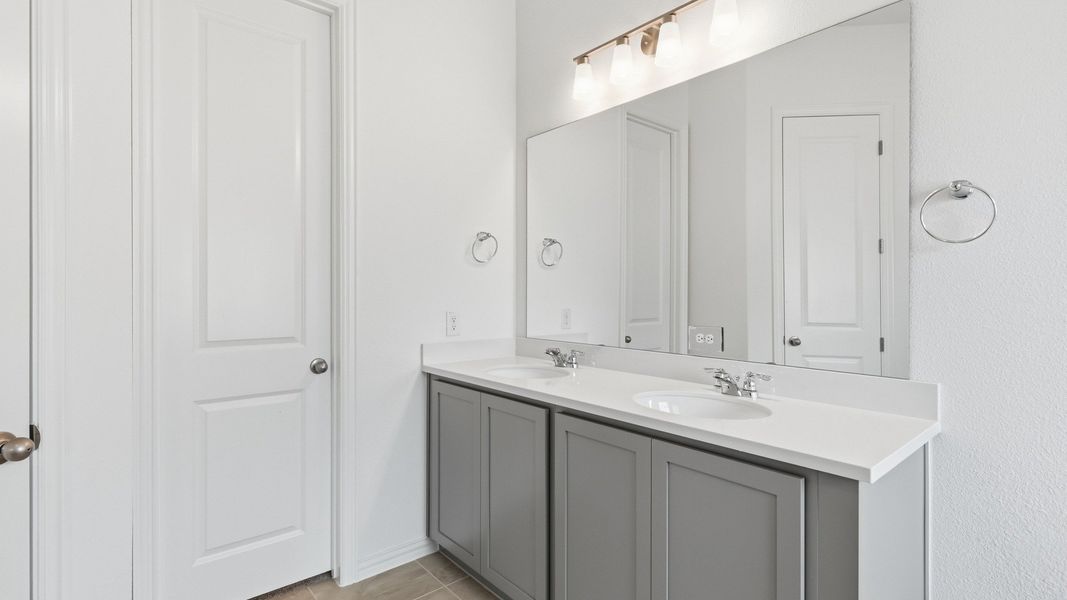 Furnished interior view inside a new home in Wildflower Ranch, Fort Worth (Image 34).