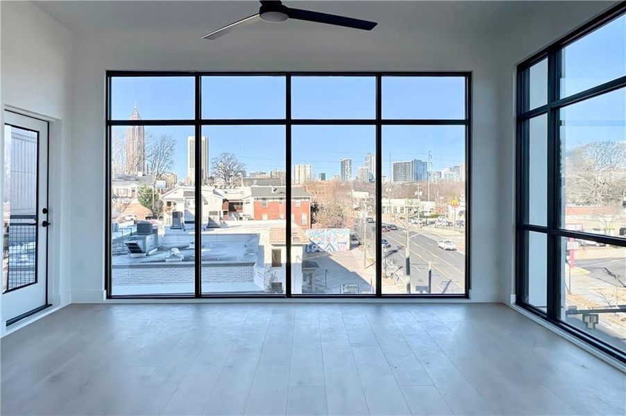 Spacious, unfurnished interior of a new home in , Atlanta (Image 12).