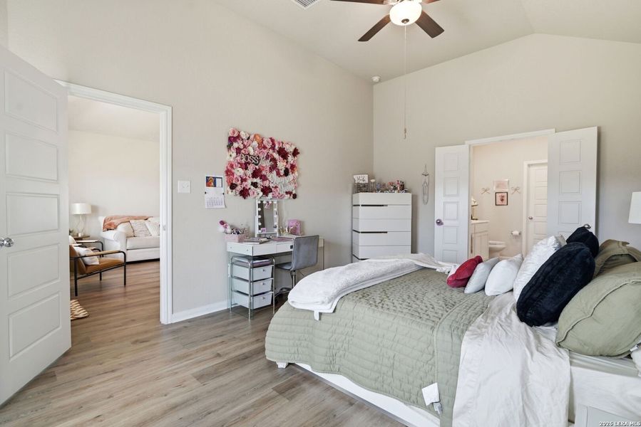 Furnished interior view inside a new home in Park Place, New Braunfels (Image 15). Furnished interior view inside a new home in Park Place, New Braunfels (Image 15).