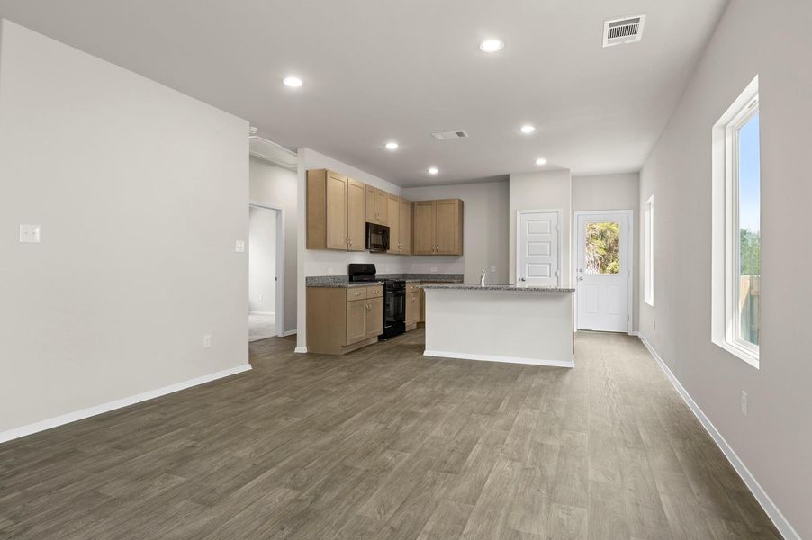 Image 31 of a home in Cloverleaf.