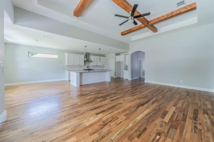 Spacious, unfurnished interior of a new home in , Duncanville (Image 11).