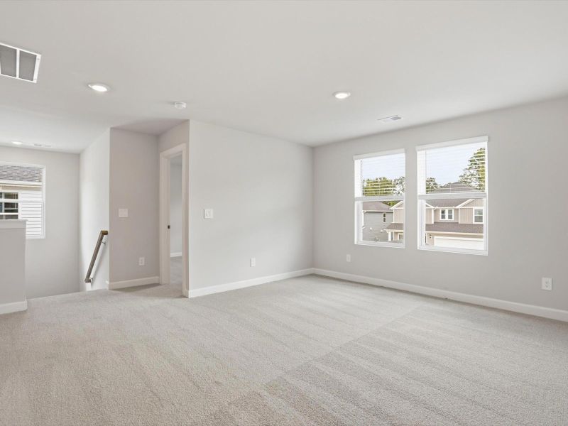 Spacious, unfurnished interior of a new home in Collier Ridge, Moore (Image 16).