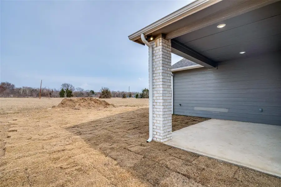 Exterior details and patio area of a home in , Trinidad (Image 3).