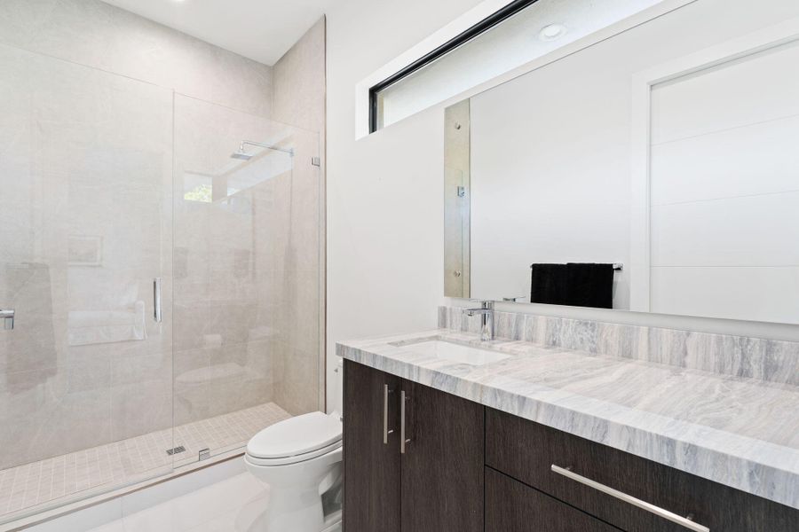 upstairs aux bath 3 upstairs aux bath 3