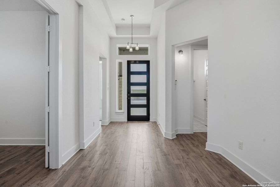 Spacious, unfurnished interior of a new home in Sienna Lakes, San Antonio (Image 22). Spacious, unfurnished interior of a new home in Sienna Lakes, San Antonio (Image 22).